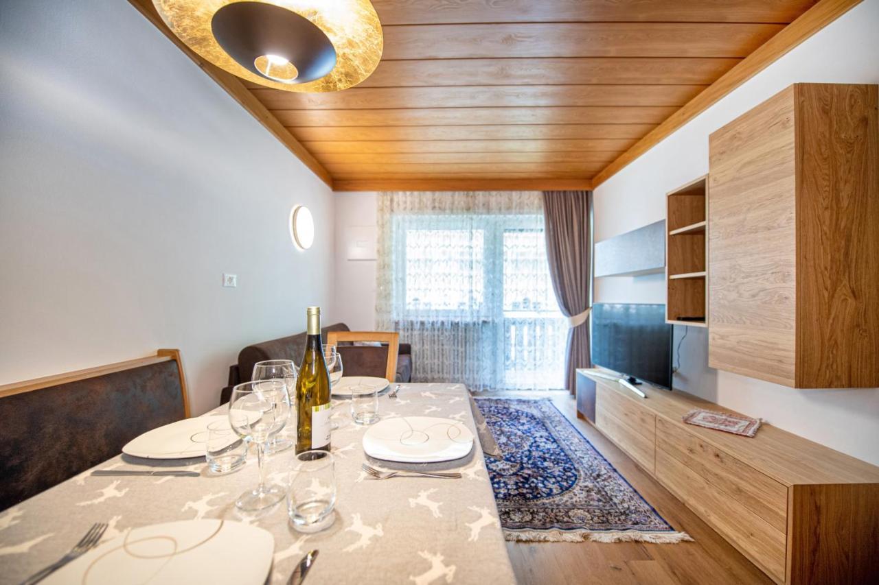 Apartment Brunelle Selva di Val Gardena Esterno foto